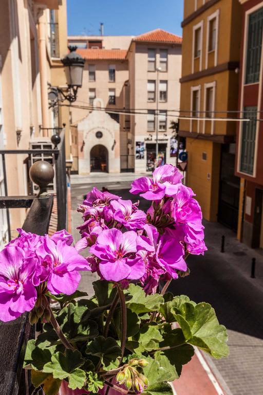 Urbanchicmalaga 3 Bedroom Spacious Quiet Historic Malaga Apt ภายนอก รูปภาพ