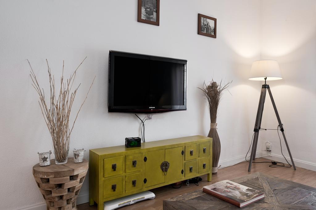 Urbanchicmalaga 3 Bedroom Spacious Quiet Historic Malaga Apt ภายนอก รูปภาพ