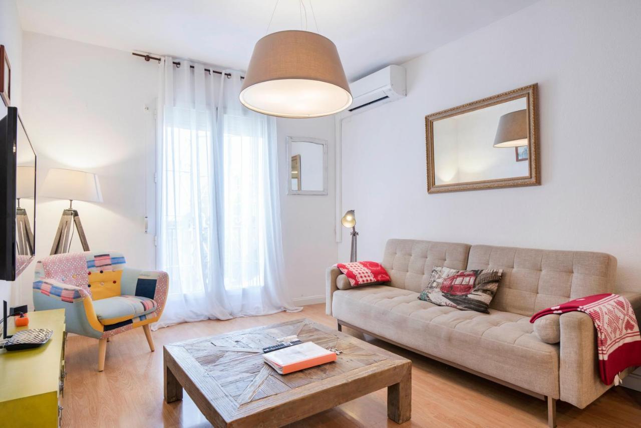 Urbanchicmalaga 3 Bedroom Spacious Quiet Historic Malaga Apt ภายนอก รูปภาพ
