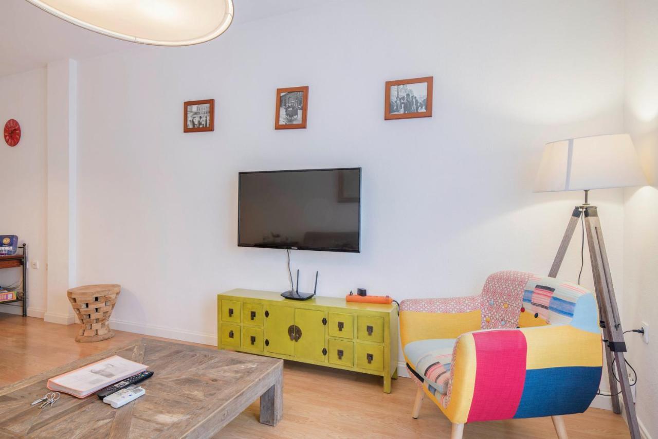 Urbanchicmalaga 3 Bedroom Spacious Quiet Historic Malaga Apt ภายนอก รูปภาพ