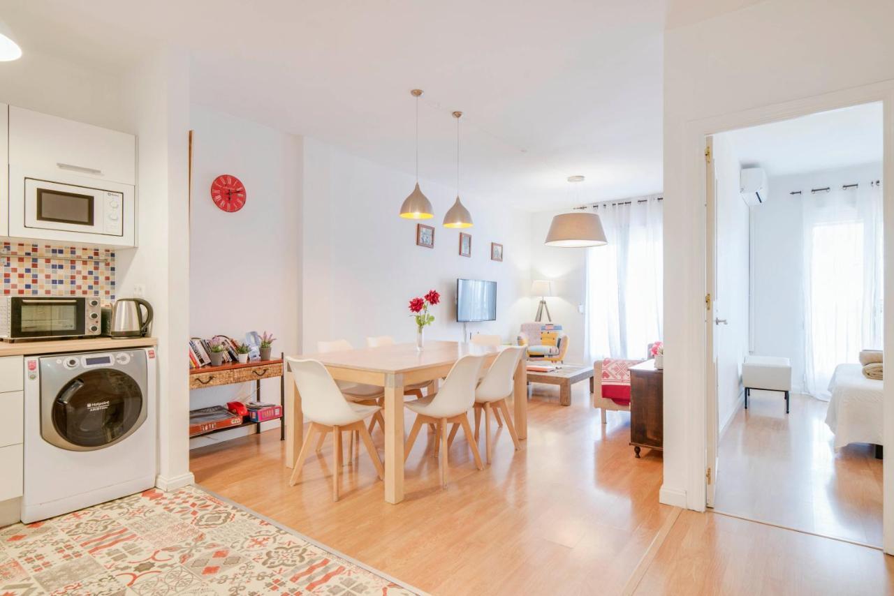 Urbanchicmalaga 3 Bedroom Spacious Quiet Historic Malaga Apt ภายนอก รูปภาพ