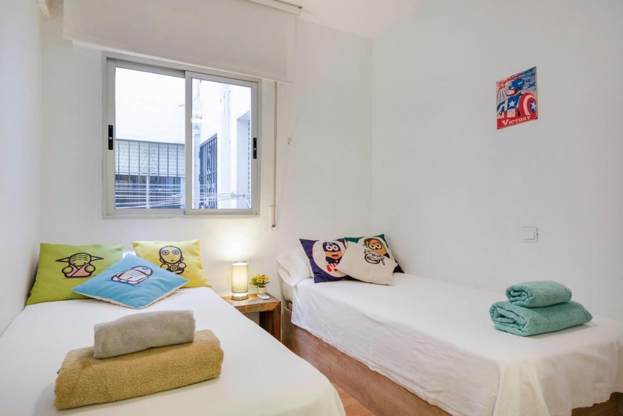 Urbanchicmalaga 3 Bedroom Spacious Quiet Historic Malaga Apt ภายนอก รูปภาพ