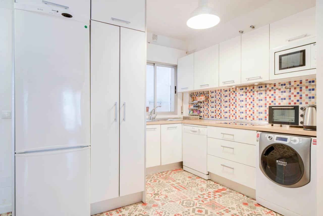 Urbanchicmalaga 3 Bedroom Spacious Quiet Historic Malaga Apt ภายนอก รูปภาพ
